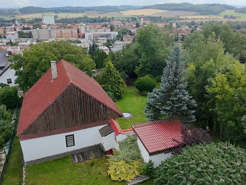 Prodej chalupy 219 m², pozemek 1116 m², Horažďovice – náhled fotky 2