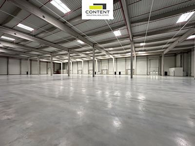 Pronájem skladového prostoru 9775 m²