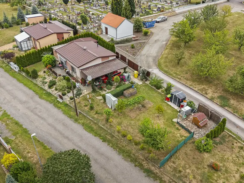 Prodej rodinného domu 45 m², pozemek 603 m², Mokrovousy – náhled fotky 2