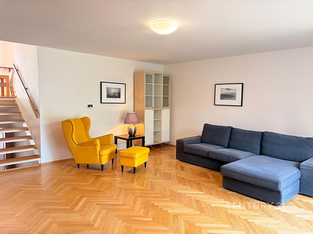 Pronájem vícegeneračního domu 258 m², pozemek 185 m² – fotografie 5