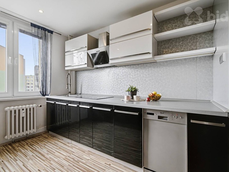 Квартира 4+1 на продаж, 81 м² (1 з 16)
