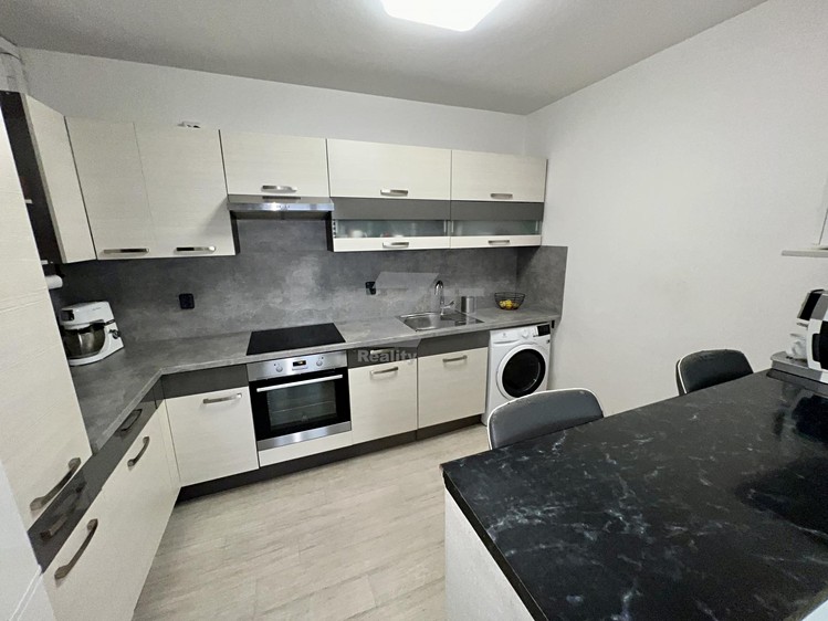 Wohnung 2+kk zum Kauf, 48 m² (1 von 14)