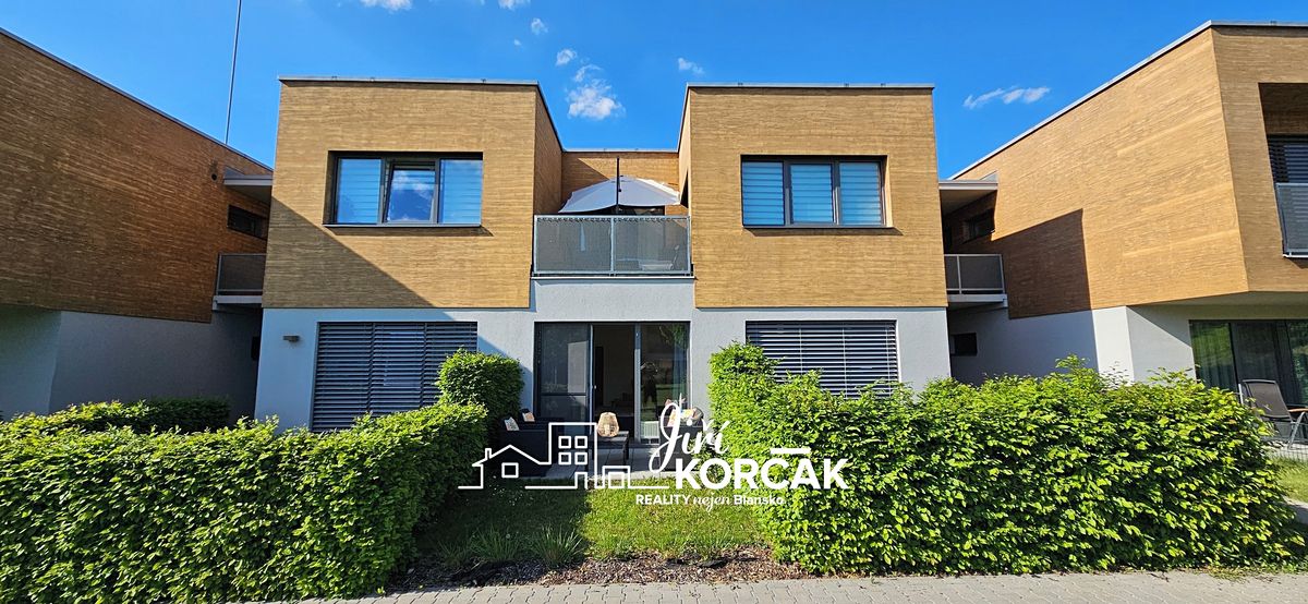 Pronájem bytu 2+kk 69 m²
