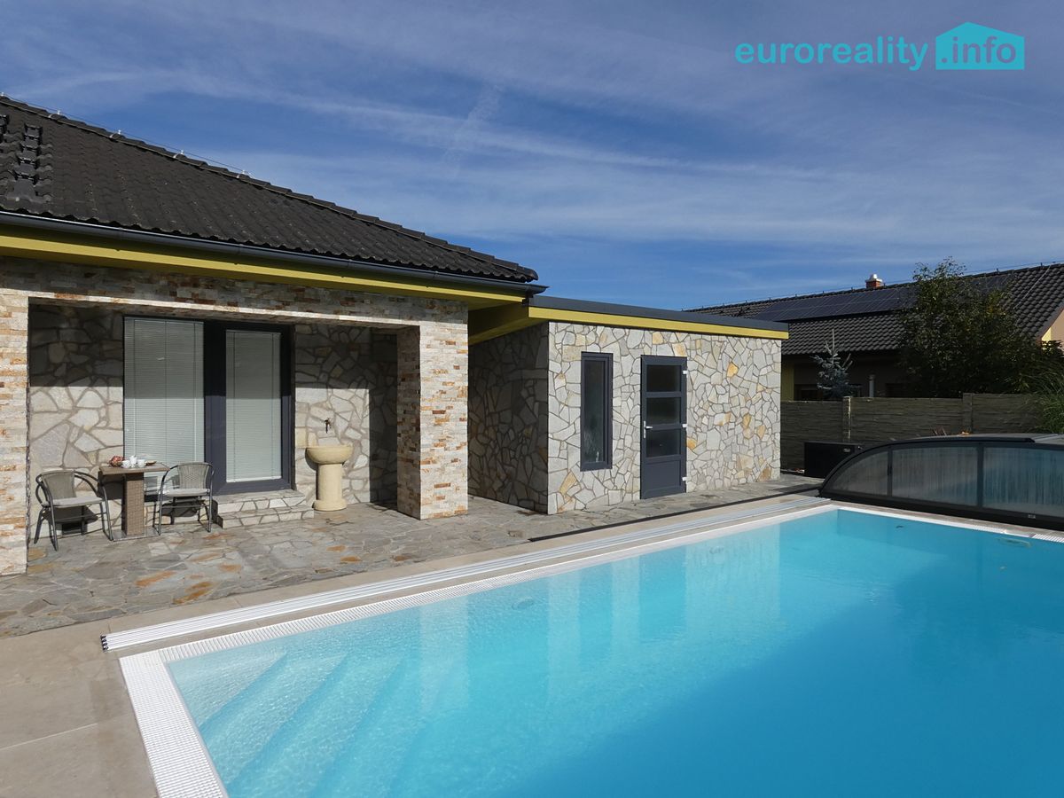 Prodej rodinného domu 119 m², pozemek 744 m² – fotografie 3