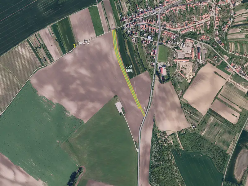 Prodej pole 7360 m², Násedlovice – náhled fotky 1