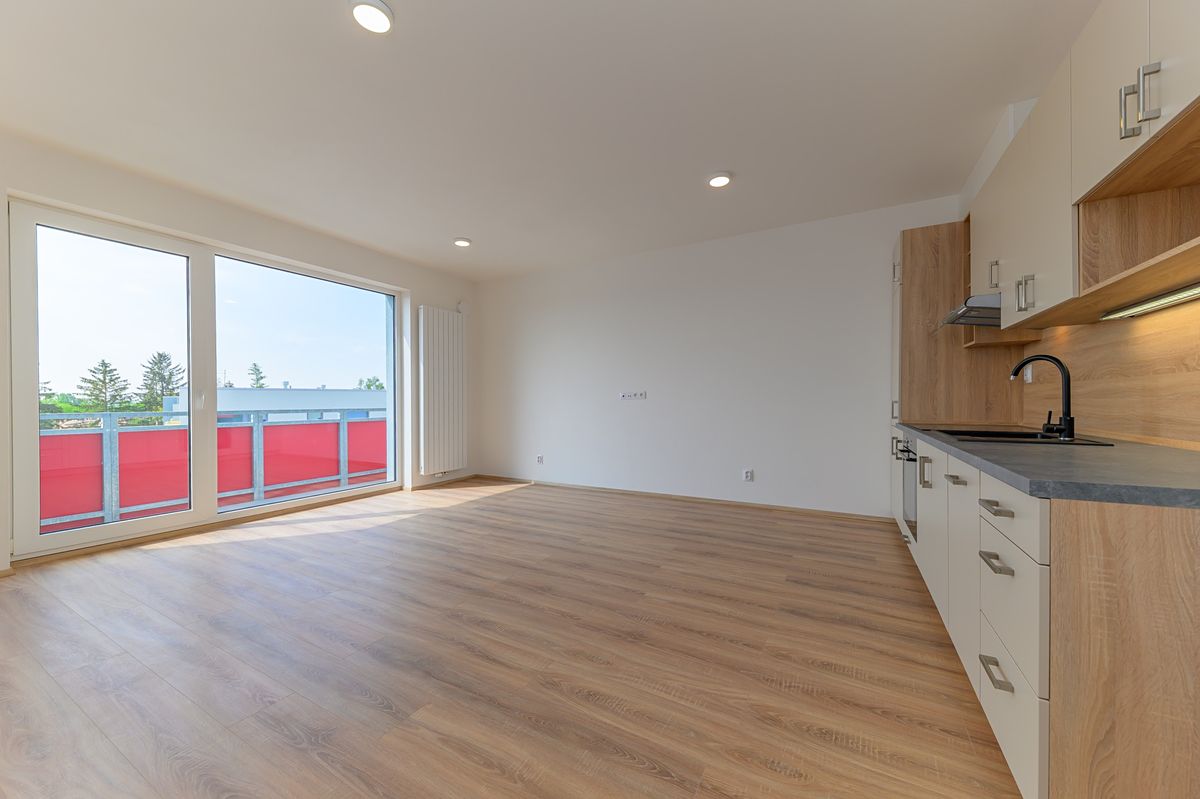 Pronájem bytu 1+kk 37 m²