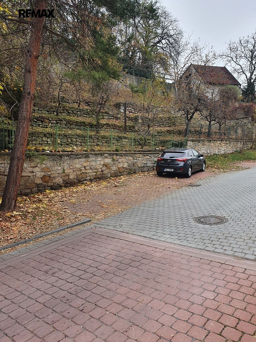 Prodej stavebního pozemku 341 m² – fotografie 4