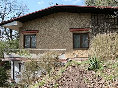 Prodej  rodinného domu 207 m², pozemek 4 889 m²