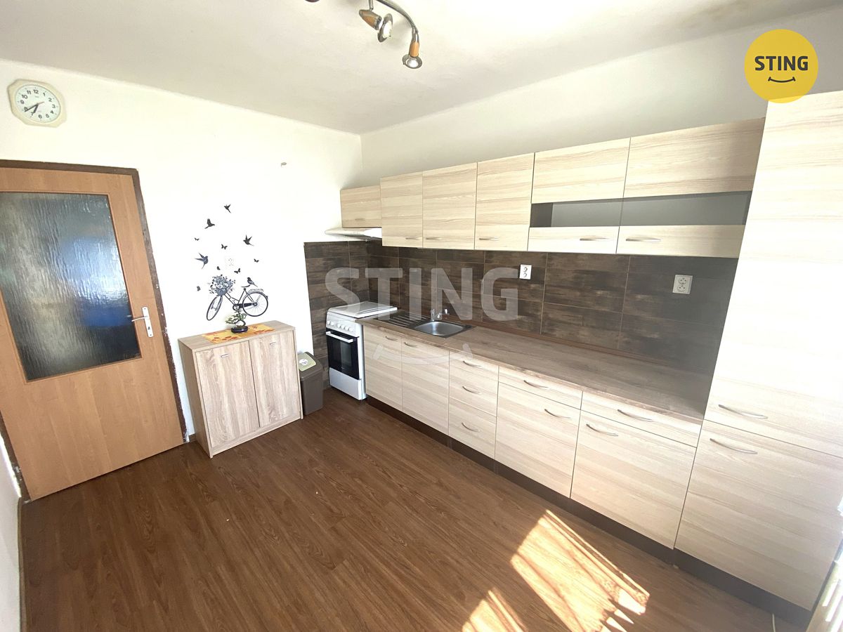 Prodej rodinného domu 88 m², pozemek 640 m² – fotografie 3