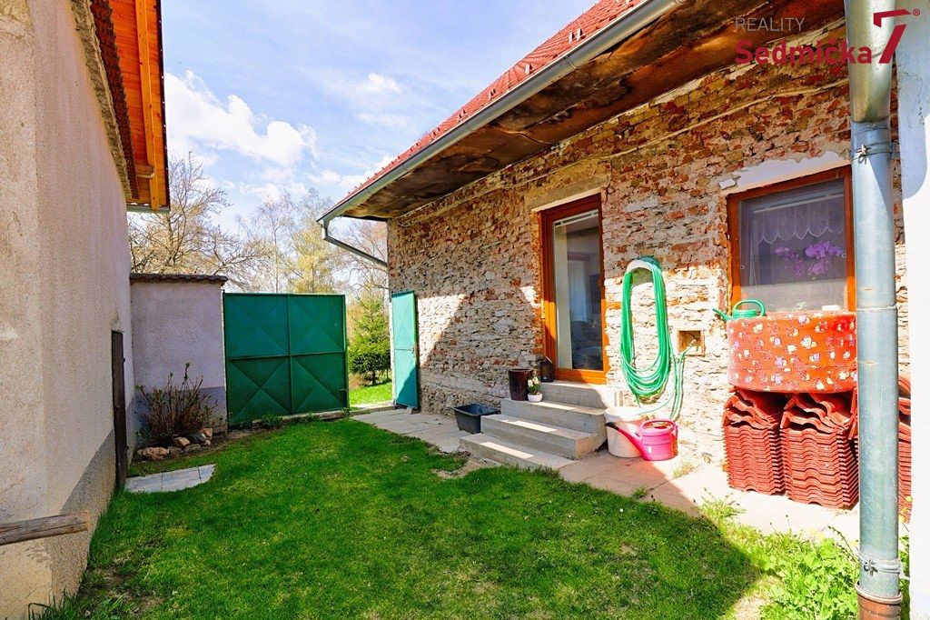 Prodej rodinného domu 225 m², pozemek 6700 m² – fotografie 4