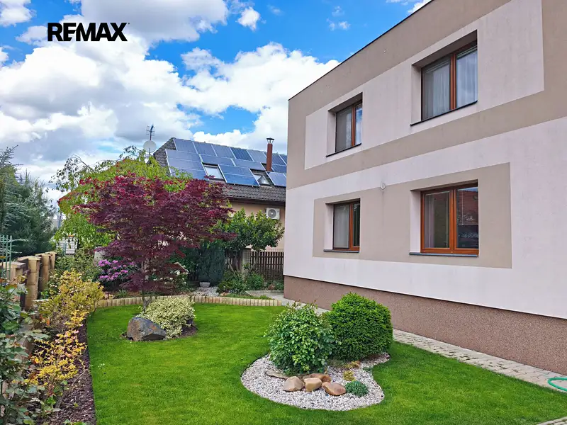 Pronájem bytu 4+1 95 m², Nová Ves – náhled fotky 2