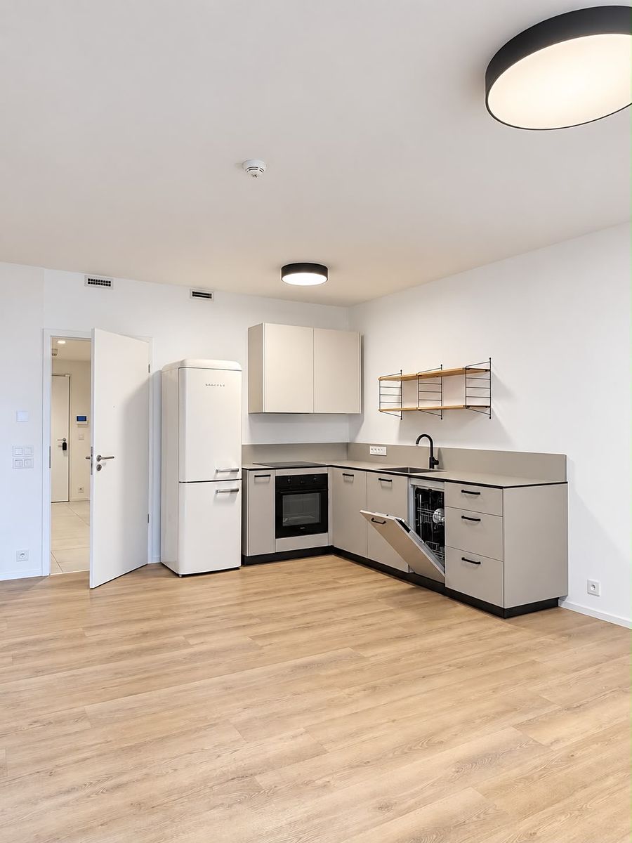 Pronájem bytu 2+kk 82 m²