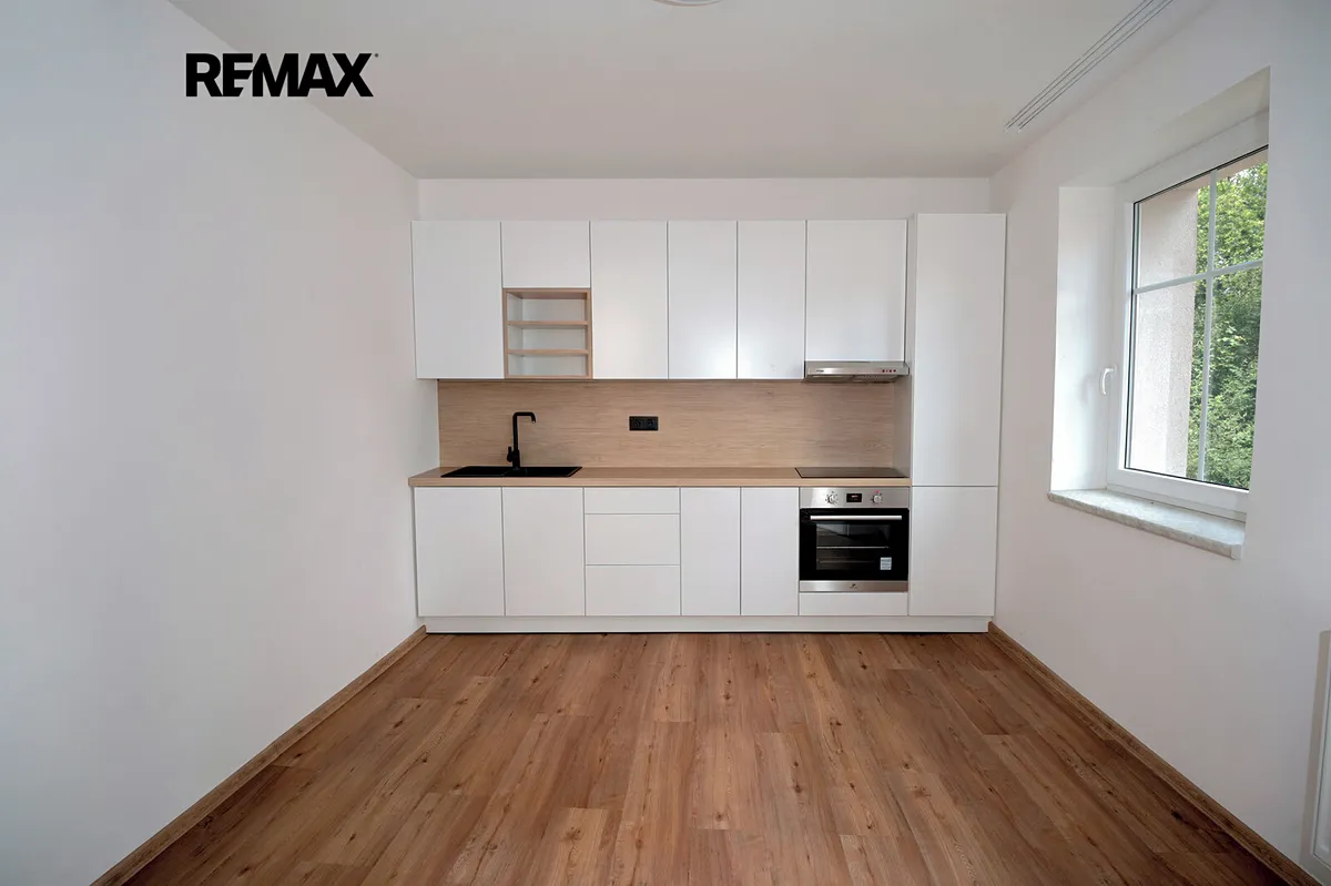 Pronájem bytu 2+kk 35 m²