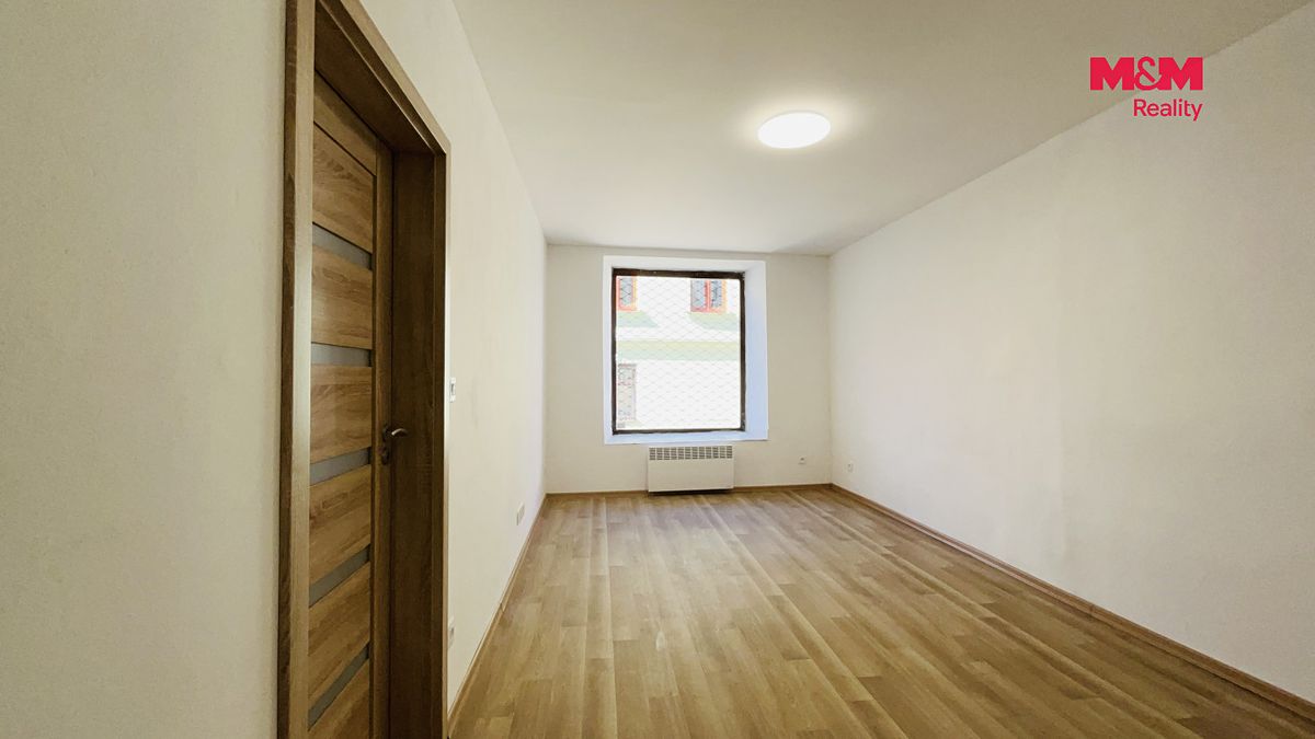 Prodej obchodního prostoru 72 m² – fotografie 3