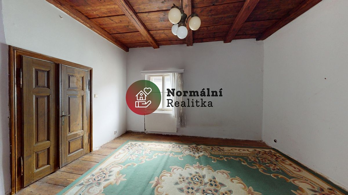 Prodej rodinného domu 200 m², pozemek 78 m² – fotografie 2
