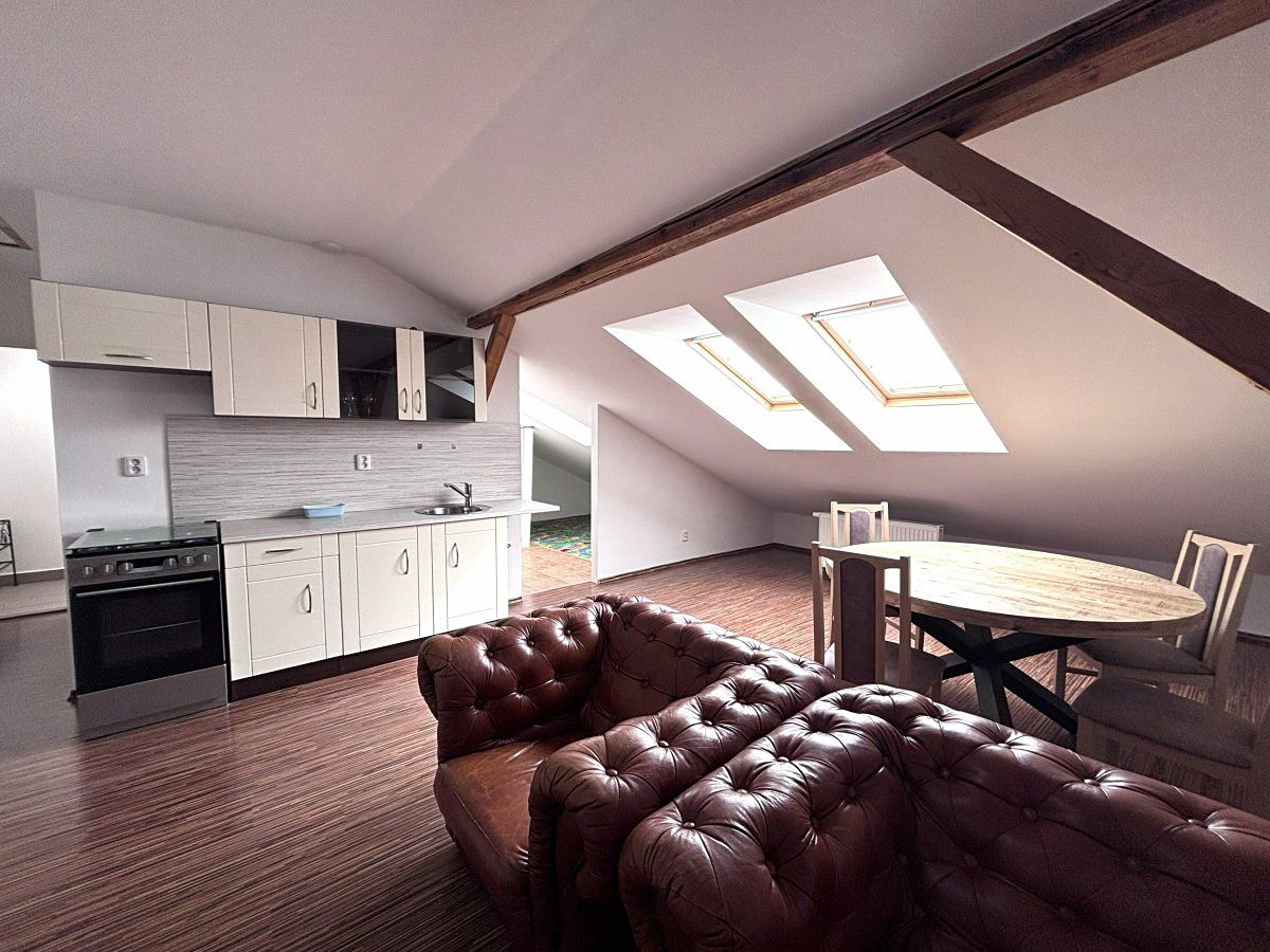 Pronájem bytu 2+kk 48 m²