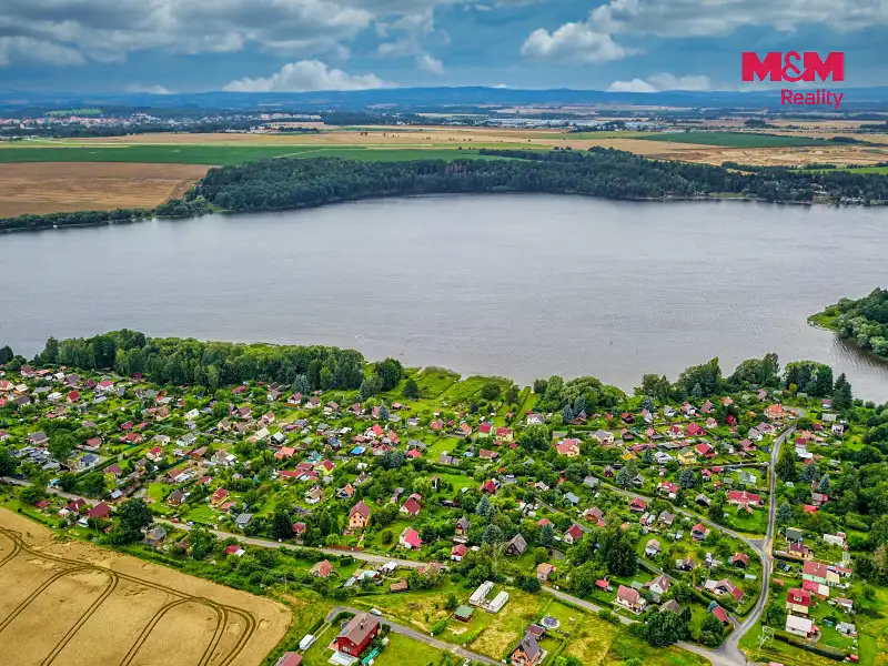 Prodej stavebního pozemku 587 m², Lipová – náhled fotky 3
