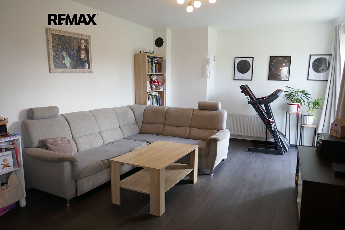 Prodej rodinného domu 140 m², pozemek 1155 m² – fotografie 3