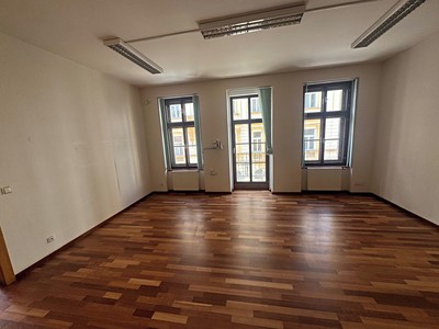 Pronájem komerčního prostoru, 121 m² (2 z 11)
