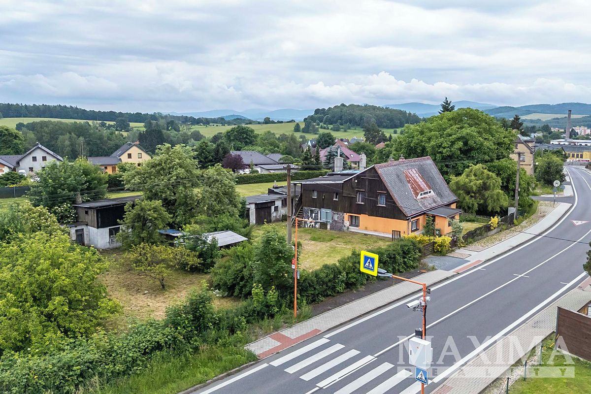 Prodej rodinného domu 189 m², pozemek 1847 m² – fotografie 2