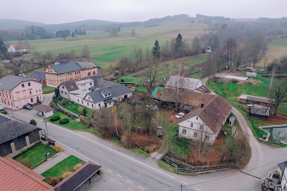 Prodej zemědělské usedlosti 380 m², pozemek 1553 m² – fotografie 3