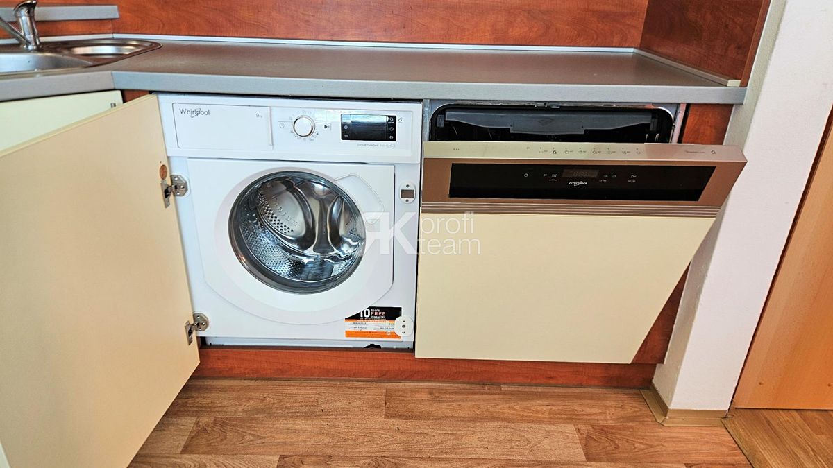 Pronájem bytu 2+1 44 m² – fotografie 4