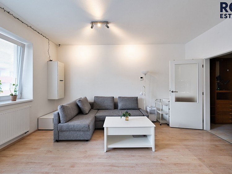 Prodej bytu 1+kk, 39 m² (8 z 14)