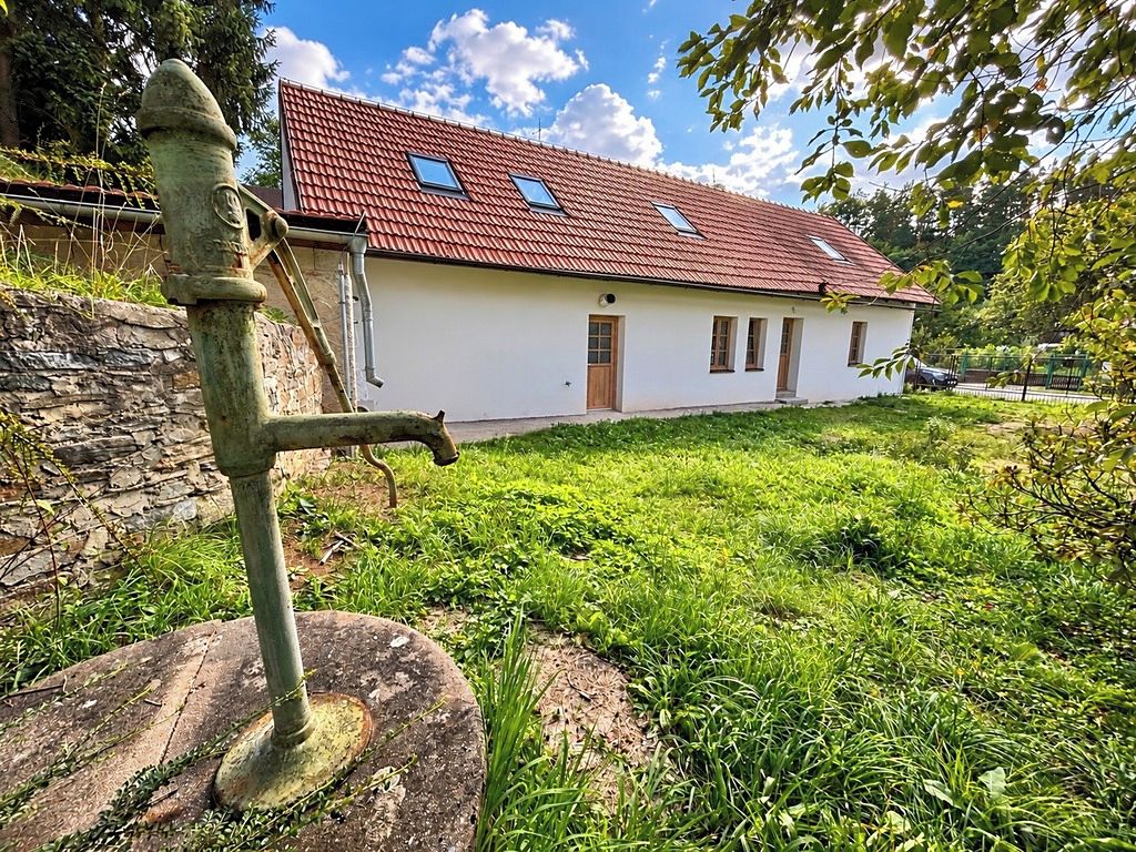 Prodej rodinného domu 154 m², pozemek 755 m² – fotografie 4
