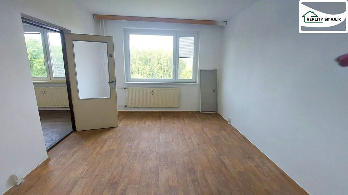 Pronájem bytu 1+1 35 m² – fotografie 2