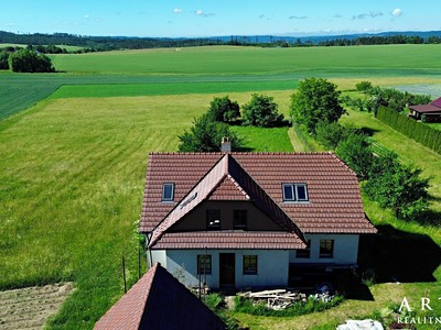 Prodej  rodinného domu 200 m², pozemek 1 549 m²