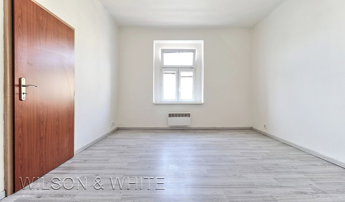 Pronájem bytu 2+kk 36 m² – fotografie 3