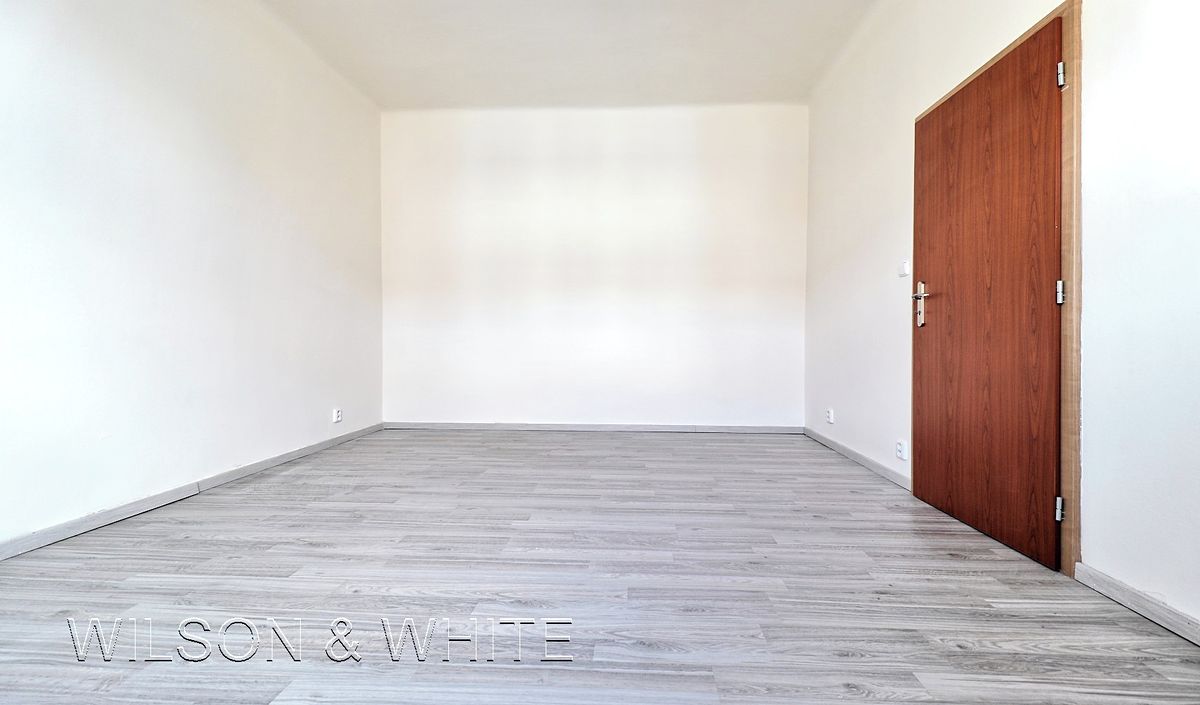 Pronájem bytu 2+kk 36 m² – fotografie 2
