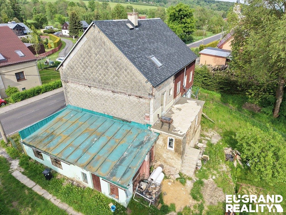 Prodej rodinného domu 280 m², pozemek 1048 m² – fotografie 4
