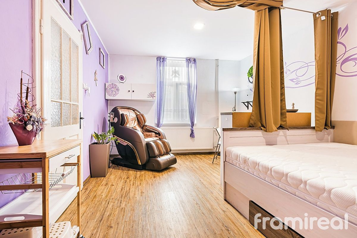 Prodej rodinného domu 250 m², pozemek 516 m² – fotografie 3