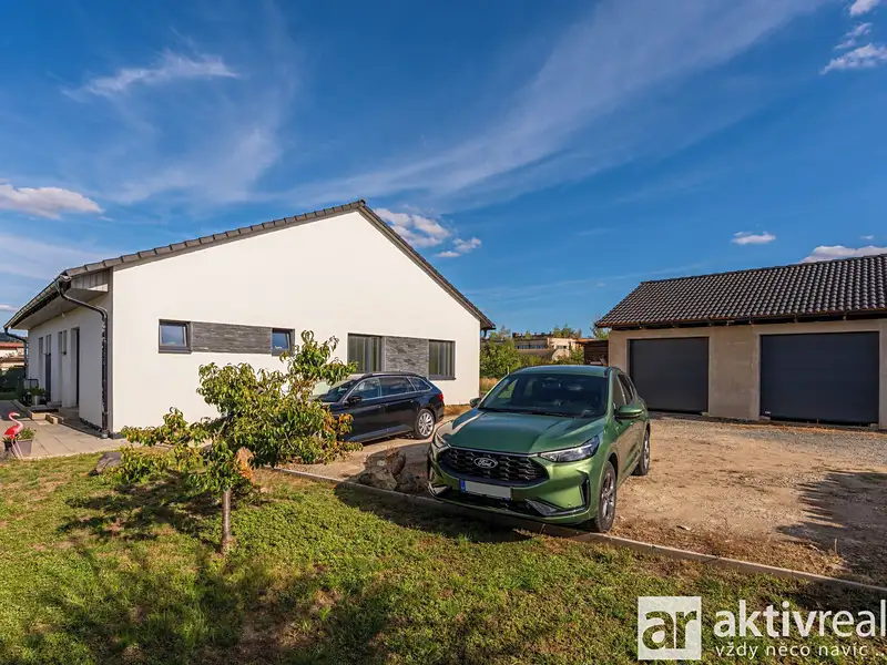 Prodej rodinného domu 185 m², pozemek 744 m², Mělník – náhled fotky 1