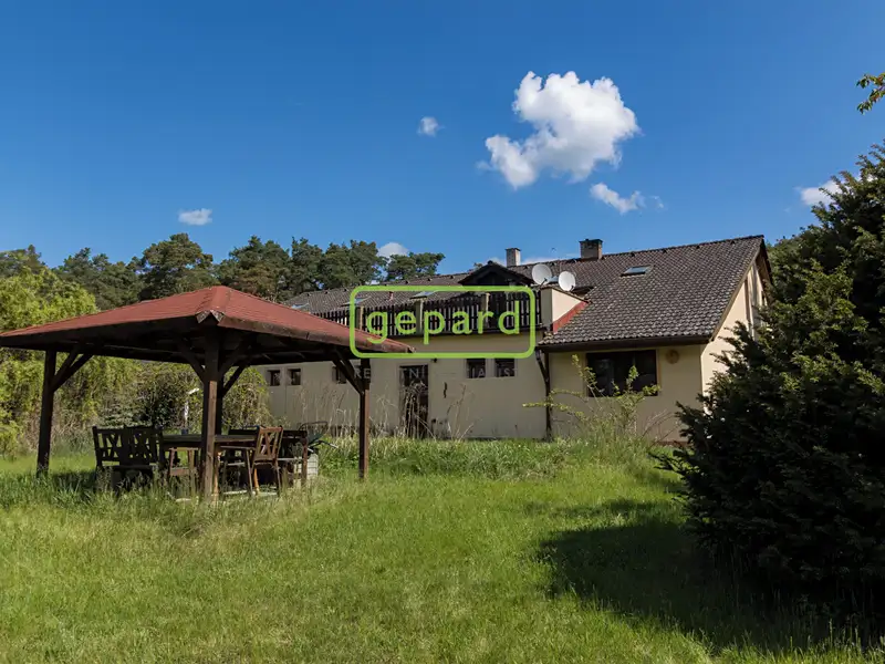 Prodej rodinného domu 330 m², pozemek 1558 m², Doksy – náhled fotky 3