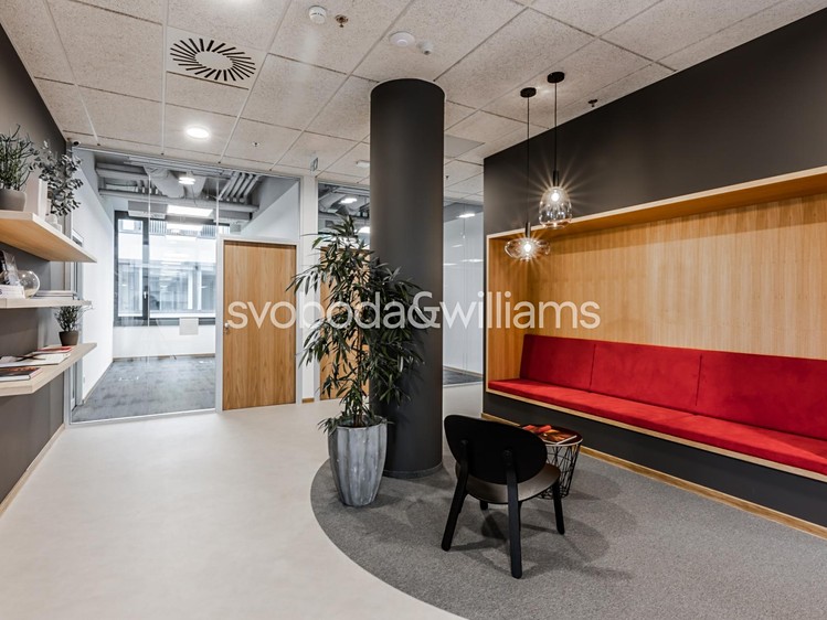 Комерційне приміщення в оренду, 1 534 м² (15 з 26)