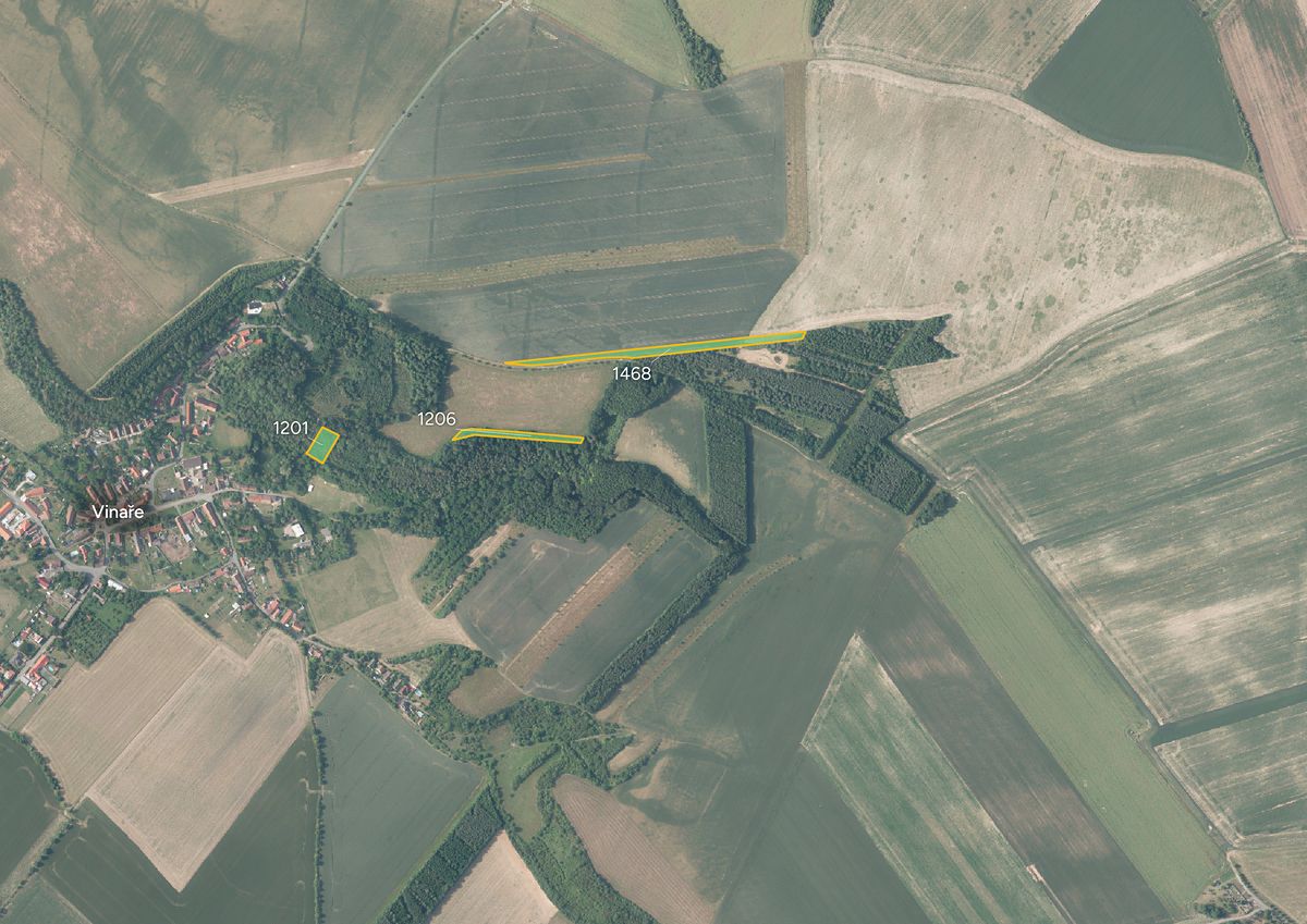 Prodej pole 8667 m², Vinaře – fotka 1 z 3