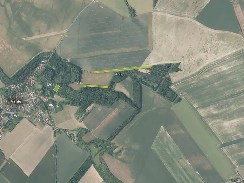 Prodej pole 8667 m², Vinaře – náhled fotky 1
