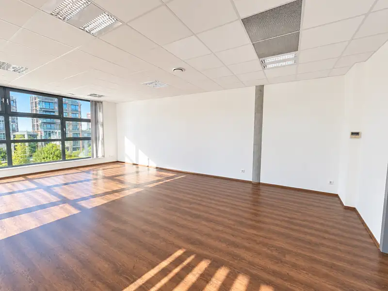 Pronájem kanceláře 52 m², Praha – náhled fotky 3