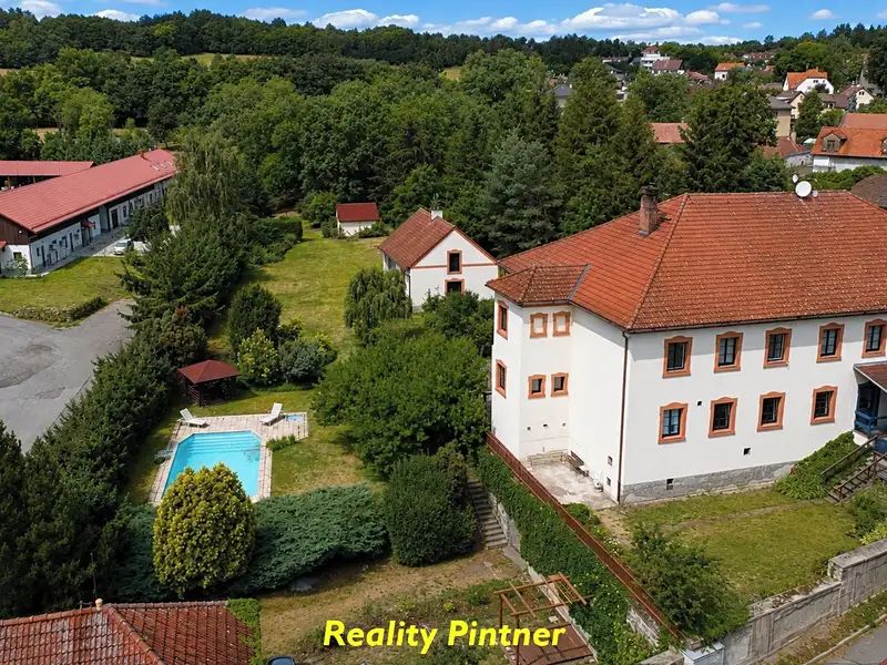 Prodej vícegeneračního domu 604 m², pozemek 4793 m², Slapy – náhled fotky 3