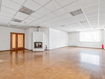 Prodej skladového prostoru 1 029 m²