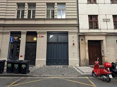 Prodej garážového stání 10 m²