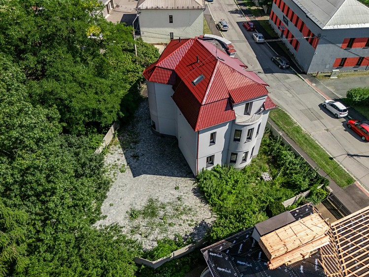 Prodej komerčního prostoru, 263 m² (15 z 28)
