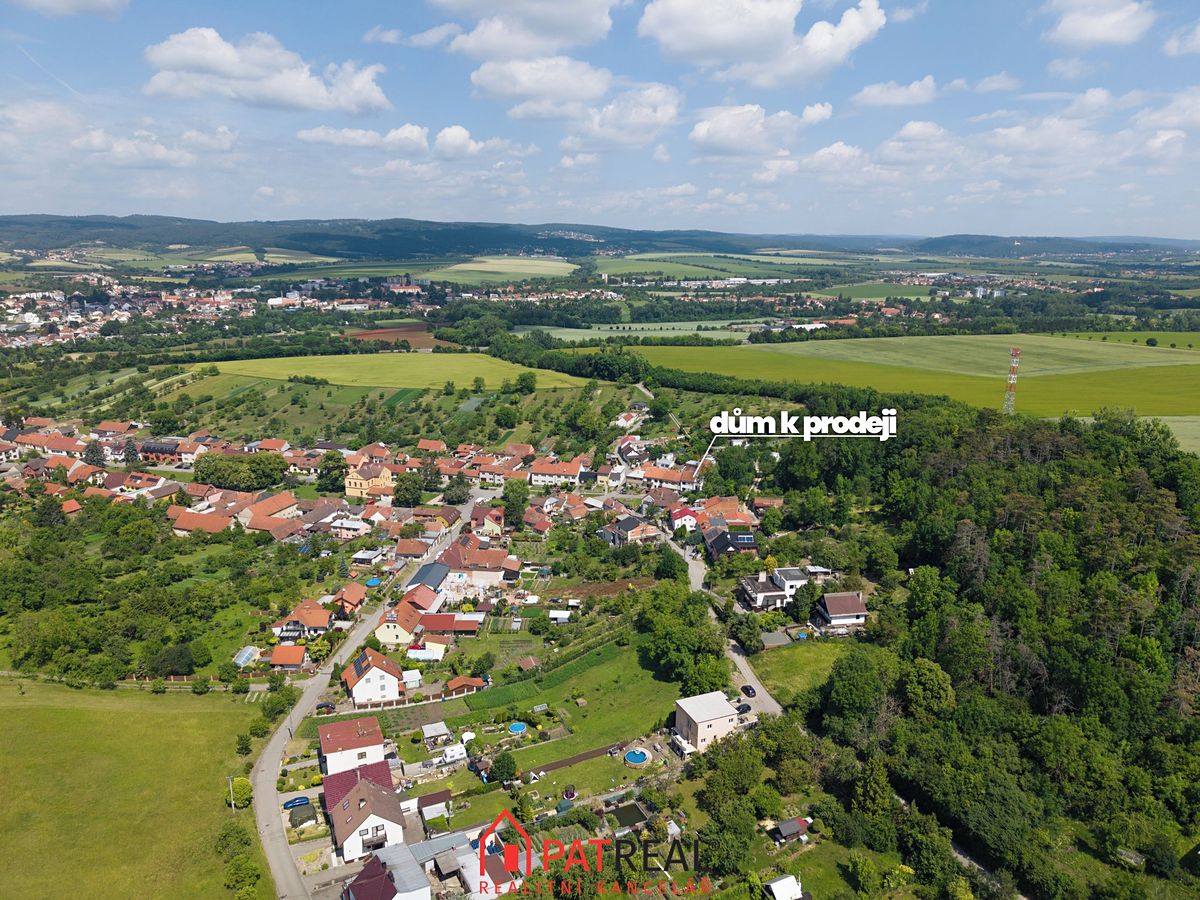 Prodej rodinného domu 177 m², pozemek 187 m² – fotografie 2