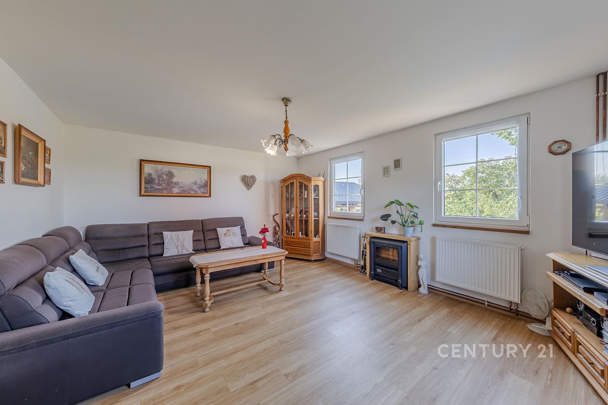 Prodej rodinného domu 80 m², pozemek 797 m² – fotografie 3
