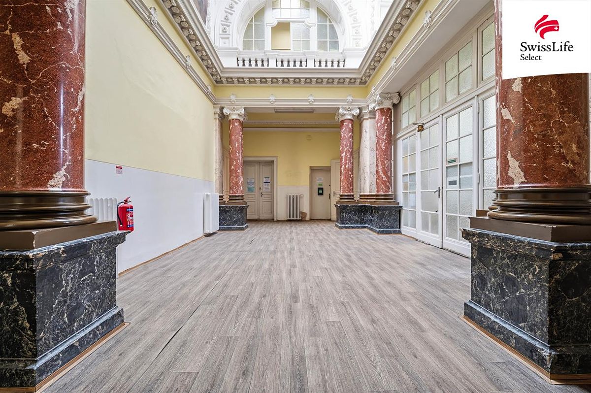 Prodej vily 1177 m², pozemek 2060 m² – fotografie 3