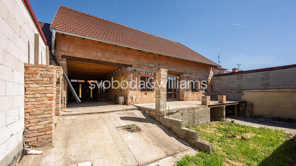 Prodej rodinného domu 432 m², pozemek 801 m² – fotografie 5