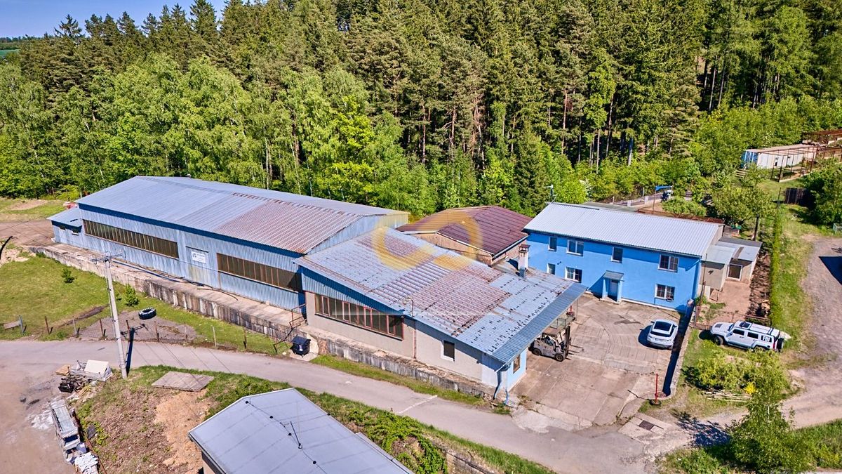 Prodej skladového prostoru 6412 m²