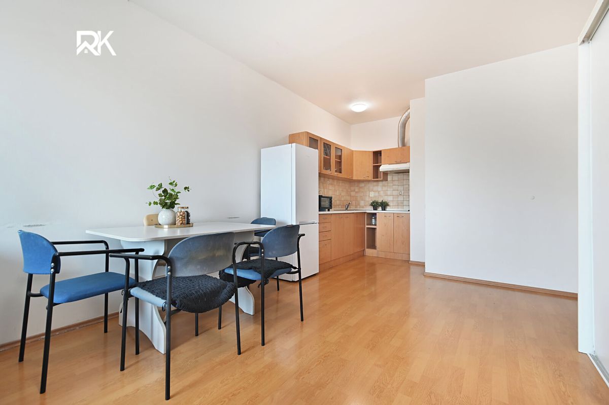 Pronájem bytu 2+kk 48 m² – fotografie 3